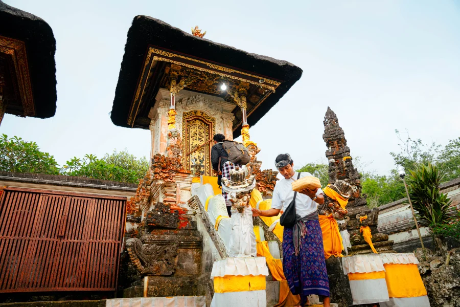 Nusa Penida: Sacred Temples and Spiritual Journey Tour Gallery Image 4